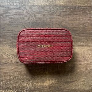 2022 Chanel beauty holiday pouch